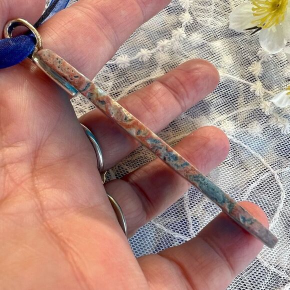 Vintage Blue Polished Genuine Geode Slab Necklace 16”-18” - Picture 6 of 11